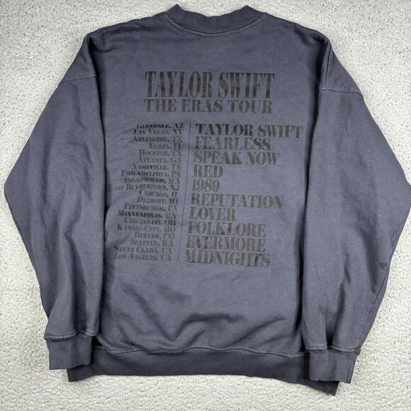 Taylor Swift Eras Tour 2023 Crewneck Sweatshirt Medium Official Concert Merch - Picture 8 of 8